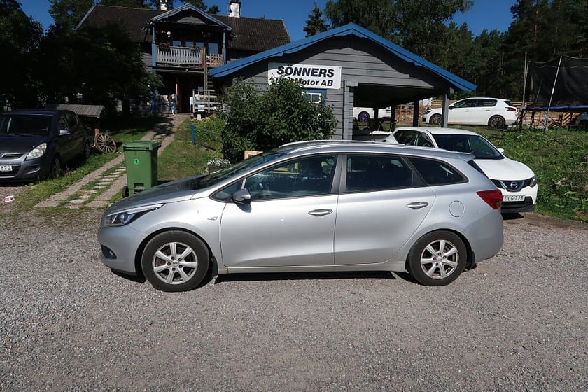 Bild 1 av Kia cee'd_sw 1.4 CRDi EX Euro 5