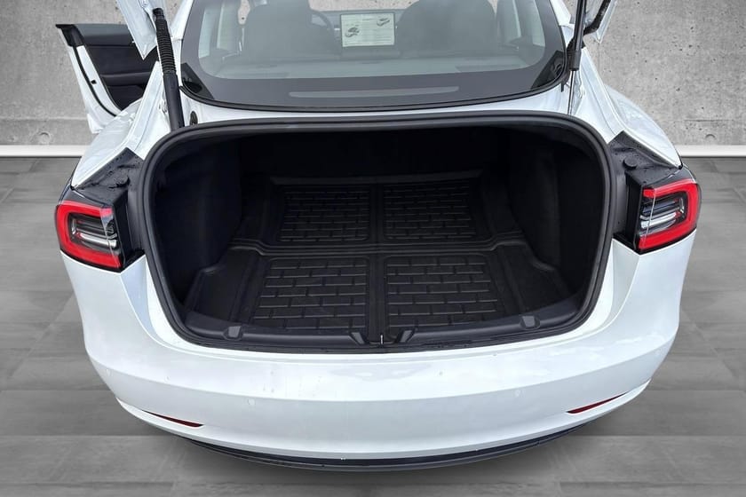 Bilde 5 av Tesla Model 3 Long Range AWD RANGE/AWD/KROK/VARMERATT/VARMEPUMPE/PREMIUM/S+V
