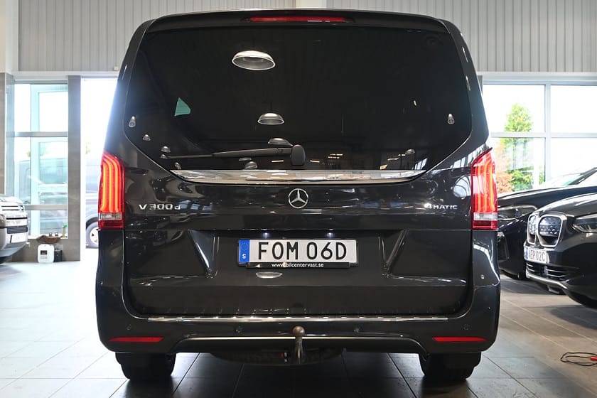 Bild 4 av Mercedes-Benz V 300d 4MATIC 3.2t Lång AMG Drag Värmare Läder