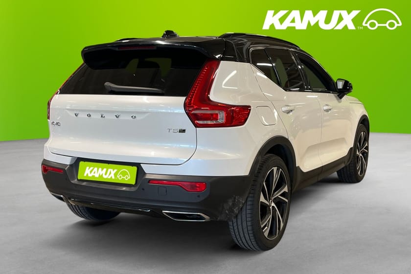 Bild 4 av Volvo XC40 T5 AWD R-Design Pano H/K 360° Värmare Drag