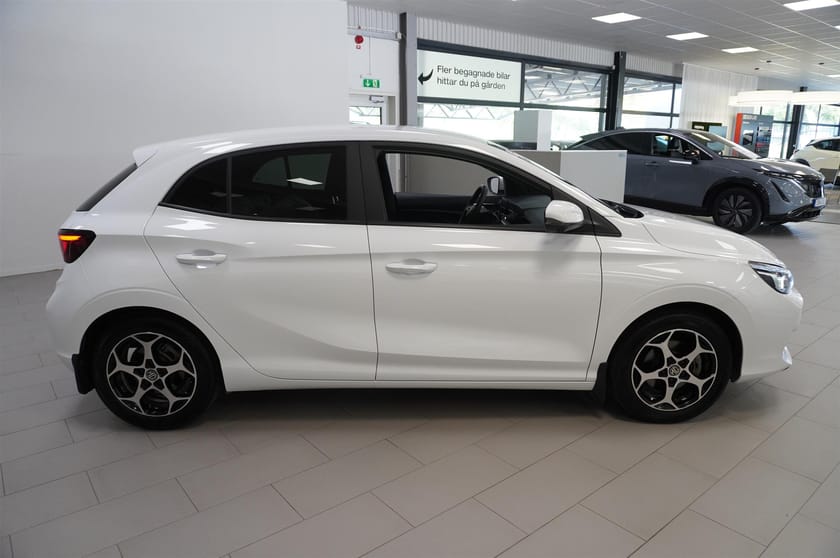 Bild 2 av MG 3 Hybrid+ Luxury HEV 1.5 Black 194 hk