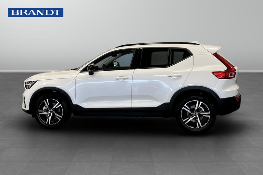 Bild 3 av Volvo XC40 B3 FWD Bensin Plus Dark