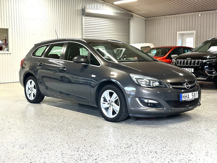 Bild 1 av Opel Astra Sports Tourer 1.6 Sport Euro 5 Nyservad Kamrem Bytt