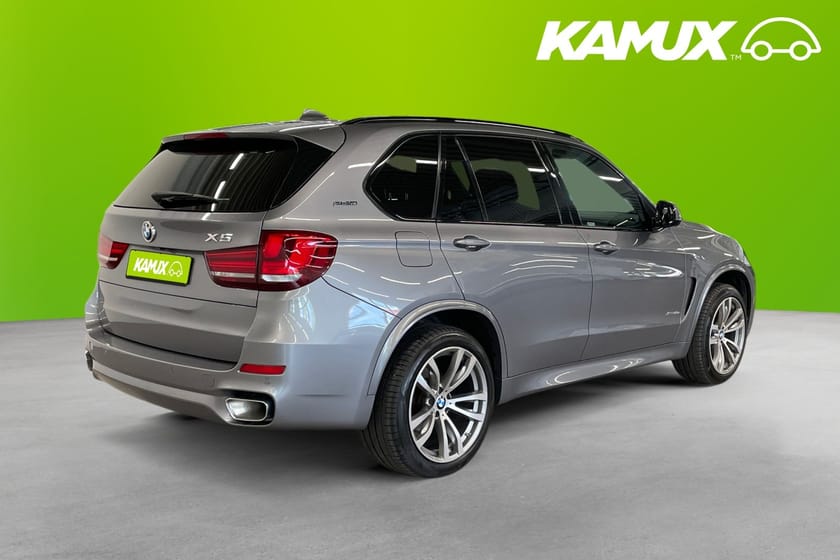 Bild 4 av BMW X5 xDrive40e M-sport 313hk  backkamera belysning Drag GRILL PÅ KÖPET