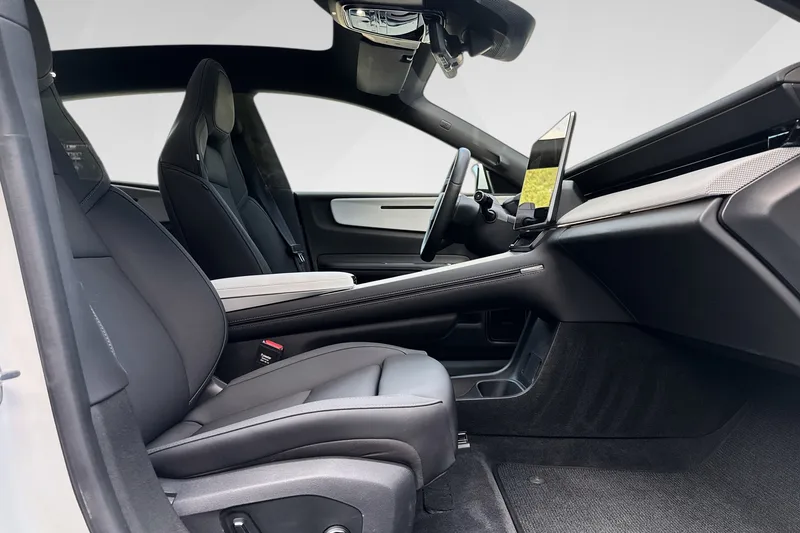Polestar 4 Long Range Dual motor bilde 9
