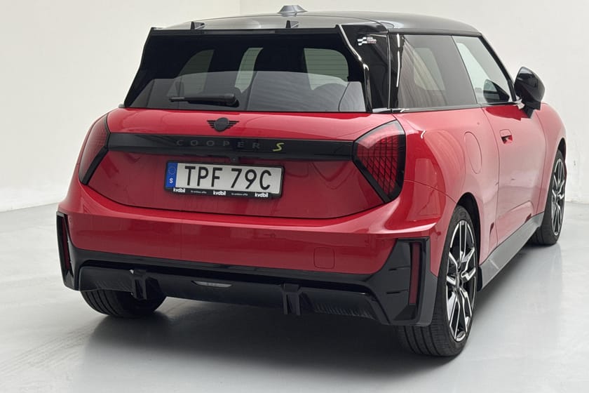 Bild 3 av MINI Cooper SE SE, J01 (218hk) John Works