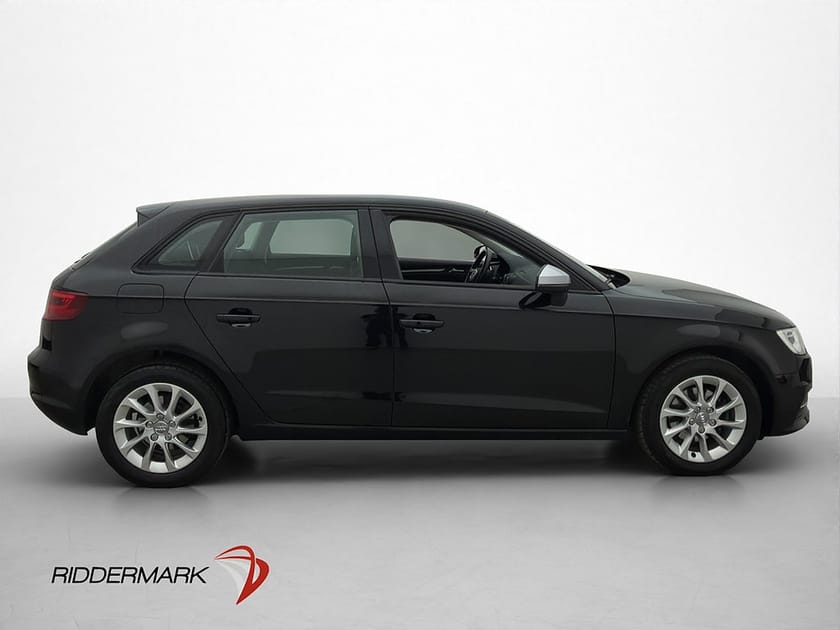 Bild 4 av Audi A3 Sportback TFSI 110hk Attraction P-Sensorer M-värmare