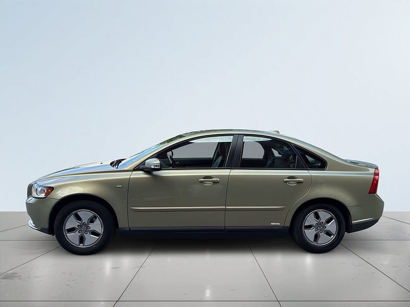 Bild 4 av Volvo S40 1.6 D Kinetic SoV-Däck/Drag/Värmare