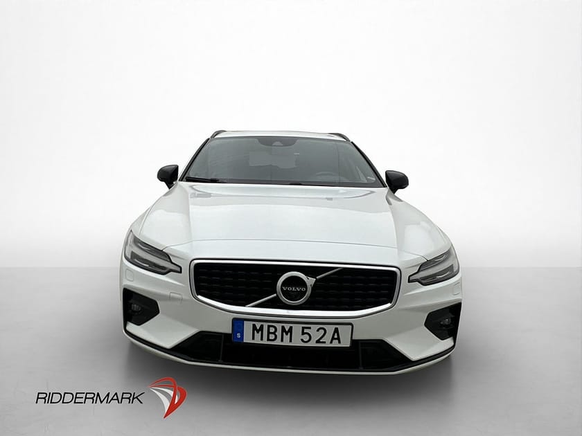 Bild 2 av Volvo V60 T5 Polestar 253hk R-Design Pano H/K 360° HuD Värm