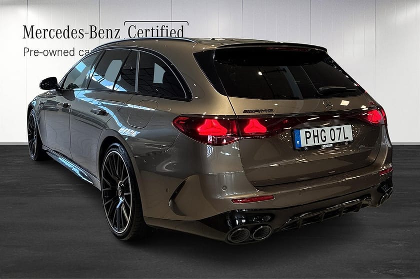 Bild 4 av Mercedes-Benz AMG E 53 HYBRID T 4MATIC+ 4-Matic Panorama Premium Plus Drag