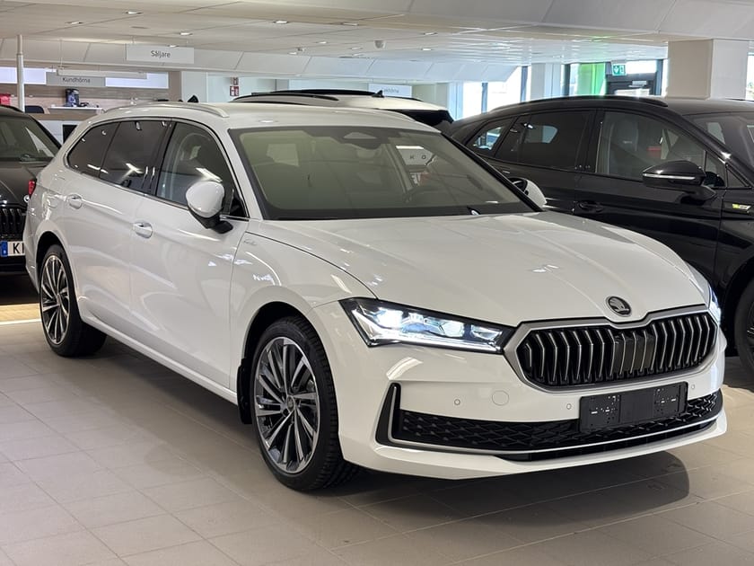 Bild 1 av Škoda Superb iV Kombi L&K 1,5 TSI 204 HK 6 VXL DSG