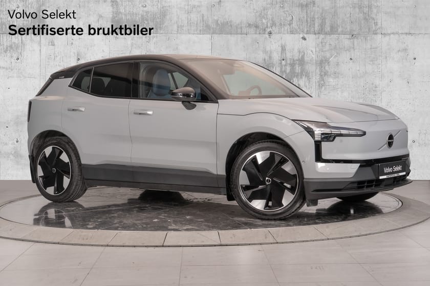 Bilde 1 av Volvo EX30 Twin Motor Performance 428 hk Plus. Adaptiv Cruise/Varmepumpe/Harman Kardon
