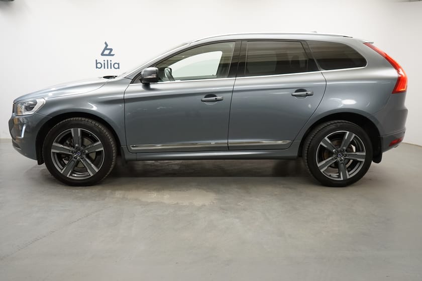 Bild 2 av Volvo XC60 D4 AWD Classic Summum, Baklucka elmanövrerad, Dragkrok