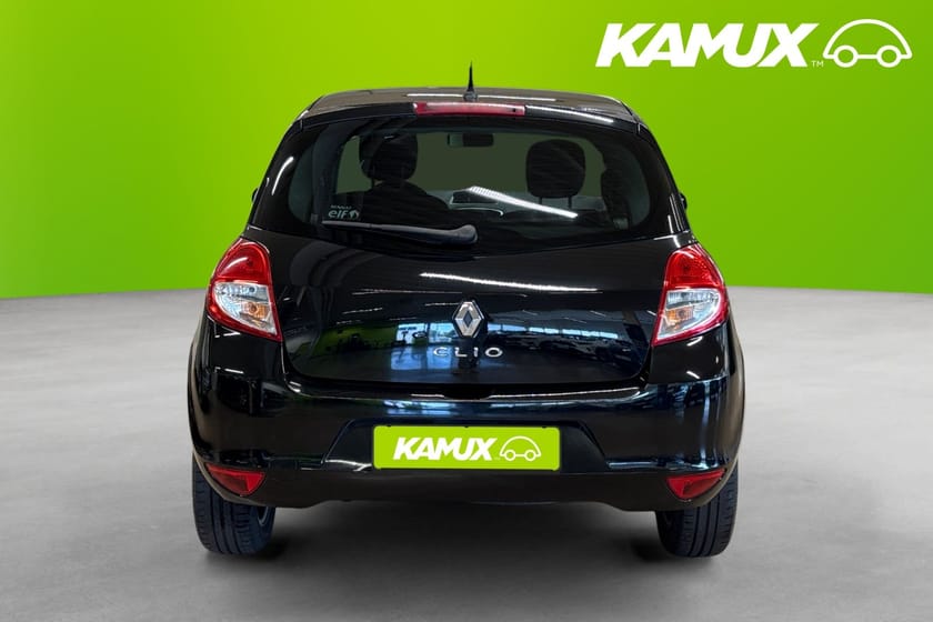 Bild 5 av Renault Clio  Halvkombi 5-door Hatchback 1.2 75hk AC Låg Skatt Nybytt kamrem