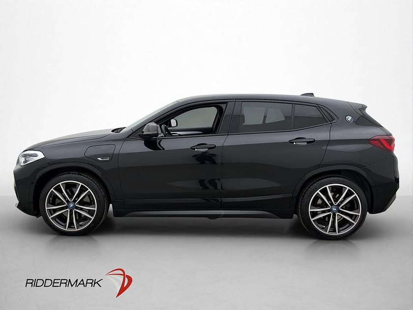 Bild 4 av BMW X2 xDrive25e 220hk MOMS M-Sport HuD Navi Kamera