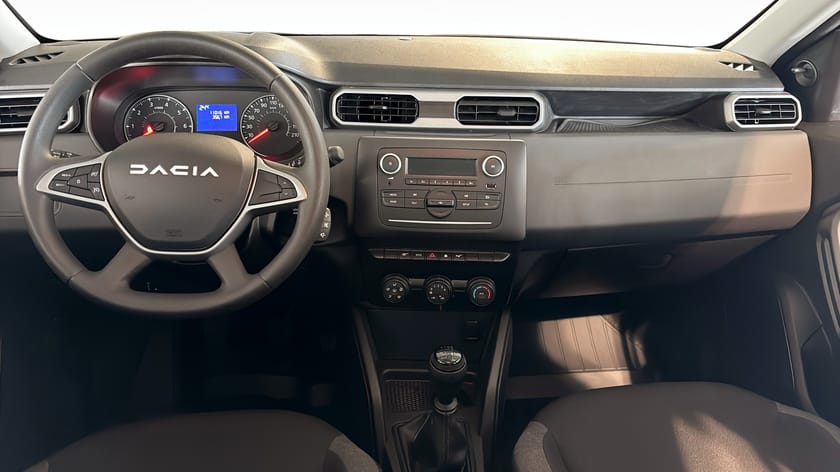 Bild 4 av Dacia Duster EZZENTIAL 1.0 TCE 90 HK 6-VXL MANUELL
