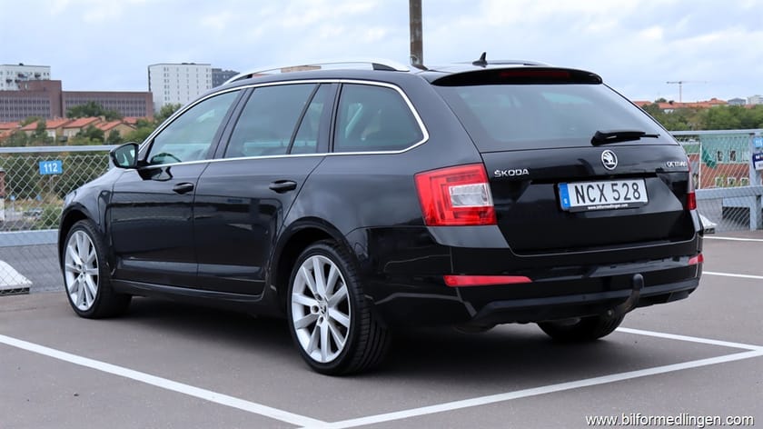 Bild 4 av Škoda Octavia Kombi Combi 2.0 TDI Aut S/V-hjul Nybytt kamrem