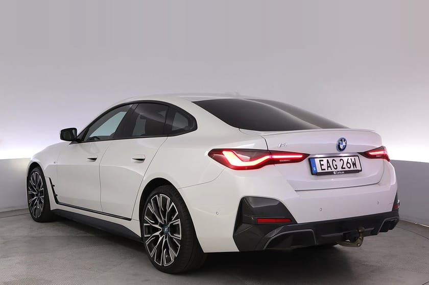 Bild 4 av BMW i4 eDrive40 Gran Coupé M-Sport Laser 360 HUD H/K Drag