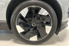Volvo EX30 Single Motor Extended Range