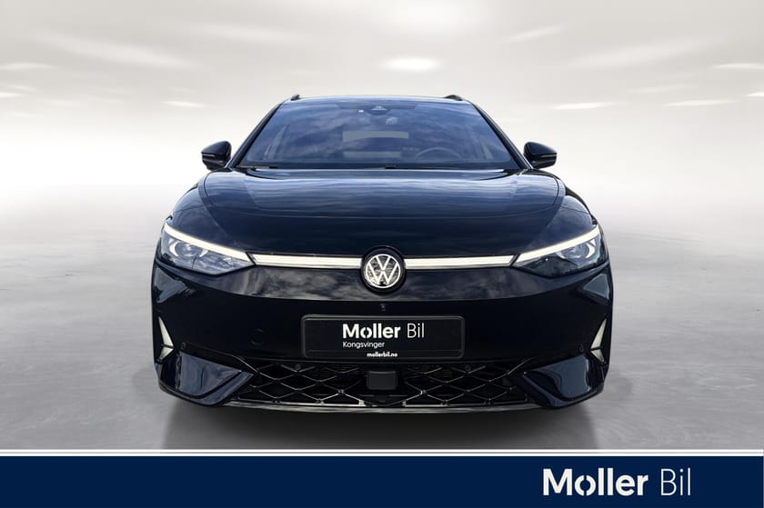 Bilde 2 av Volkswagen ID.7 GTX Tourer