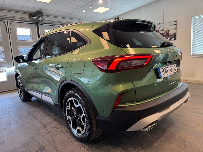 Bild 3 av Ford Kuga Plug-In Hybrid E-CVT Active B&O Drag Gps 360kam SE SPEC