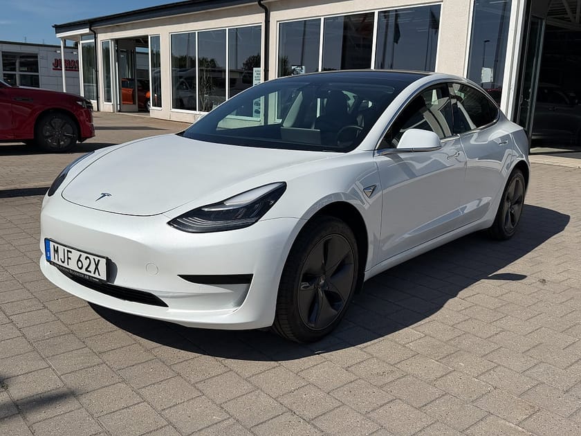 Bild 3 av Tesla Model 3 Standard Range Plus 258hk