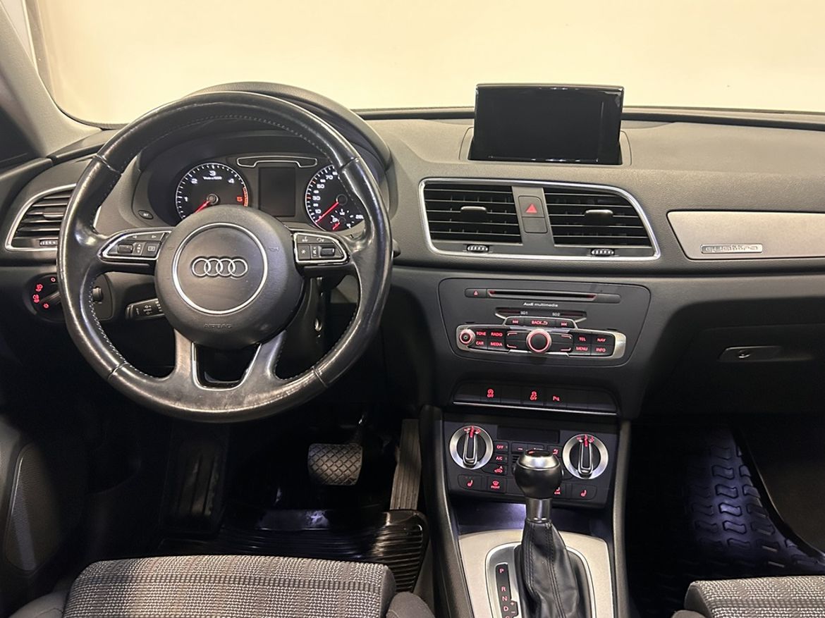 Audi Audi Q3 — bild 13