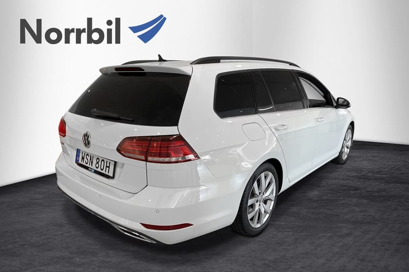 Bild 4 av Volkswagen Golf Sportscombi TSI DSG Värmare p-sensorer