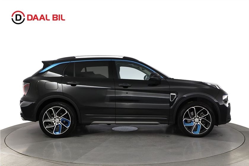 Bild 5 av Lynk & Co 01 PHEV DCT 261HK 17,6kWh INFINITY® PANORAMA 3D-VIEW NFC