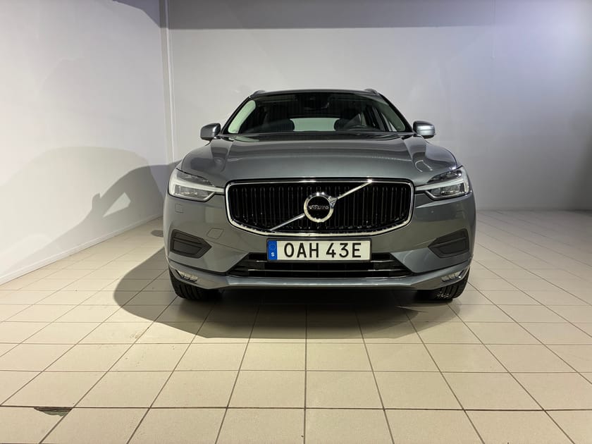 Bild 2 av Volvo XC60 B4 AWD Diesel Momentum Advanced |DRAGKROK|