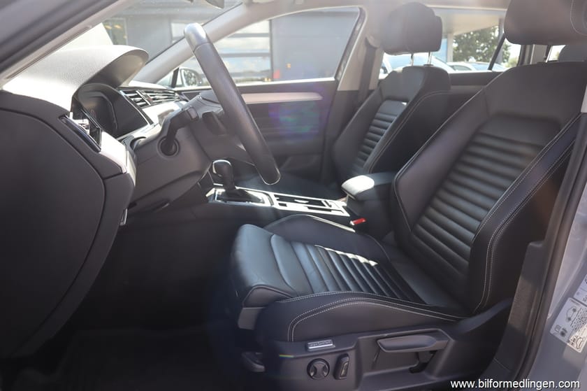 Bild 4 av Volkswagen Passat Alltrack 2.0 TDI 4Motion 200hk Aut Momsbil 1 ägare Navi Drag