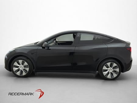 Tesla Model Y Standard Range RWD 299hk Kamera Pano Svensksåld