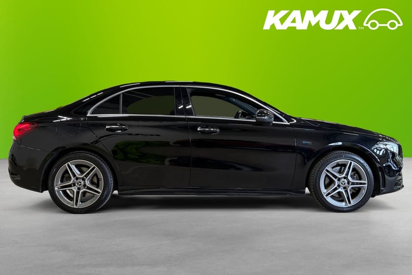 Bild 2 av Mercedes-Benz A 250 e Sedan 8G-DCT AMG HuD 360-kam Ambient Drag 218hk