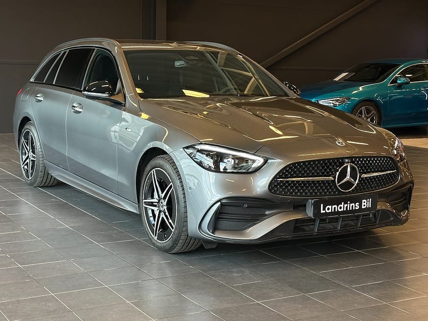 Bild 3 av Mercedes-Benz C 300 T e e, AMG Line Premium, Night, Drag, Burmester, Moms