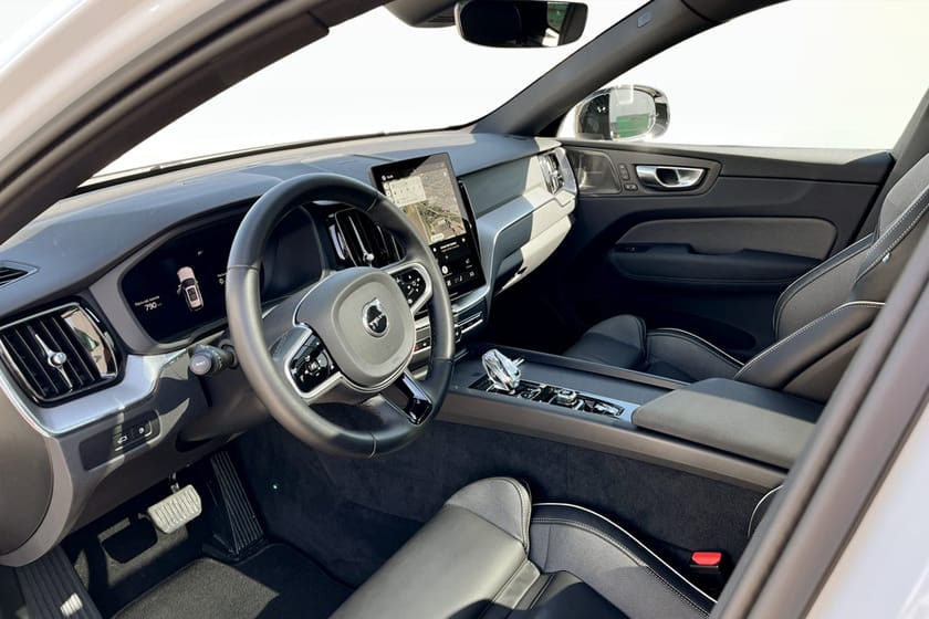 Bild 5 av Volvo XC60 T6 Plus Black Nordic Edition