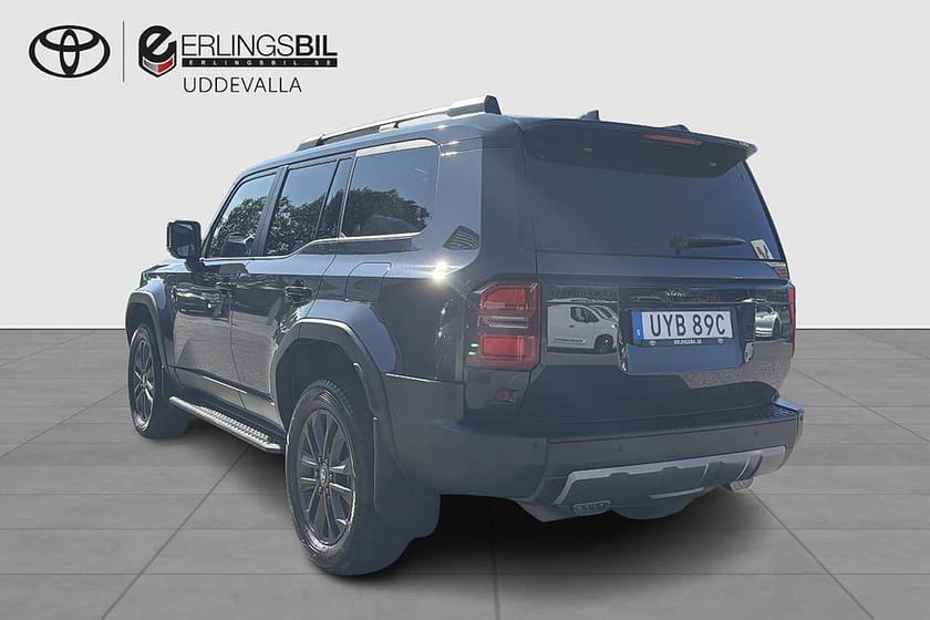 Bild 3 av Toyota Land Cruiser 2.8 D-4D AUT8 4WD EXECUTIVE 5-SITS / SVENSKSÅLD / MOMS