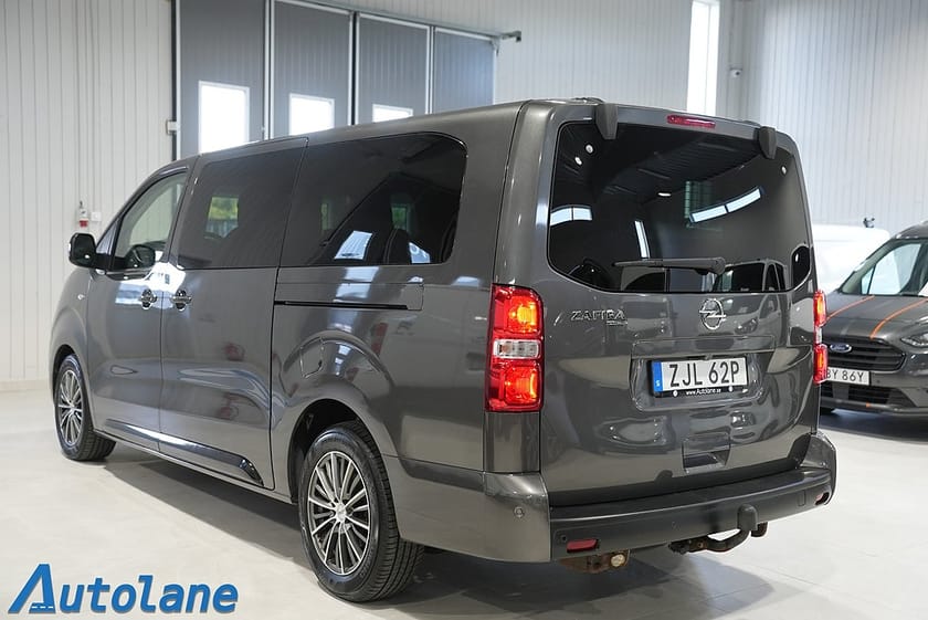 Bild 5 av Opel Zafira Life 2.0 7-sits,Värmare,Drag,Pano,GPS,HUD,Massage,360°