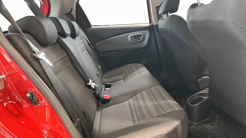 Bild 5 av Toyota Yaris / 3,95% Ränta / Backkamera /