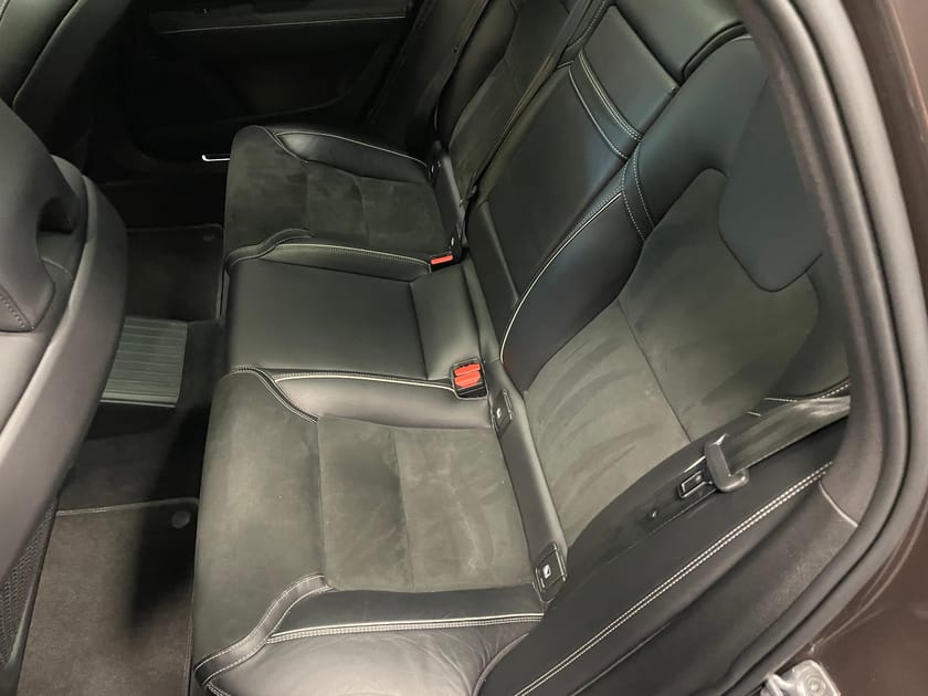 Bild 5 av Volvo V90 Recharge T8 R-Design Pro Edition