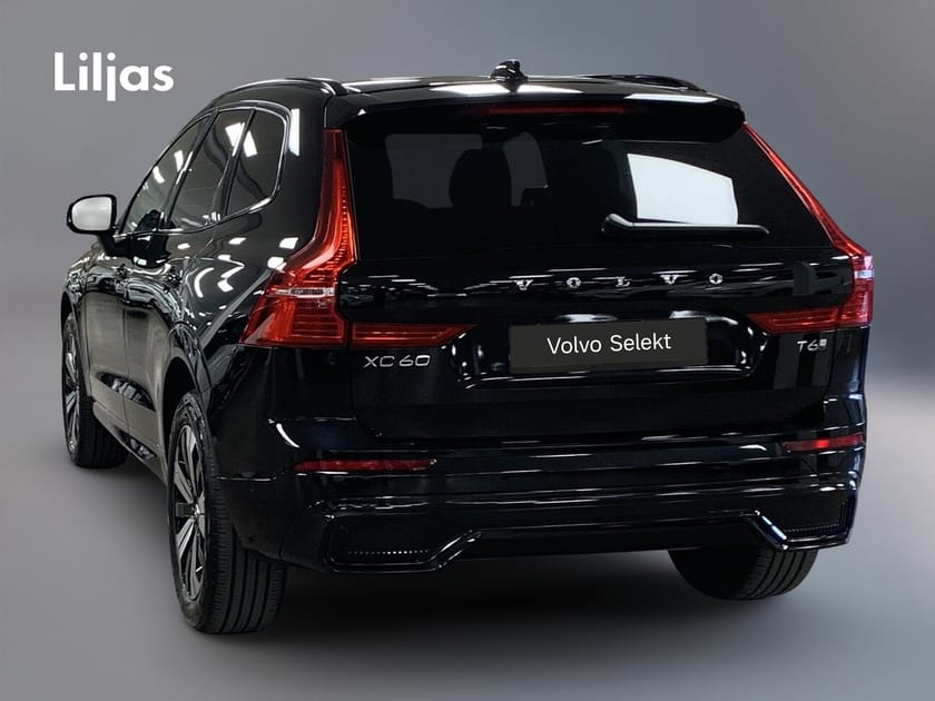 Bild 4 av Volvo XC60 T6 AWD Plus Dark Edition//Dragkrok//360Kamera//