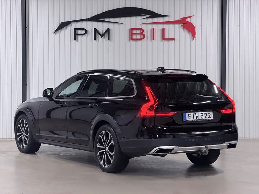 Bild 3 av Volvo V90 Cross Country D4 AWD Geartronic / Läder / Navi / Drag / Värmare /