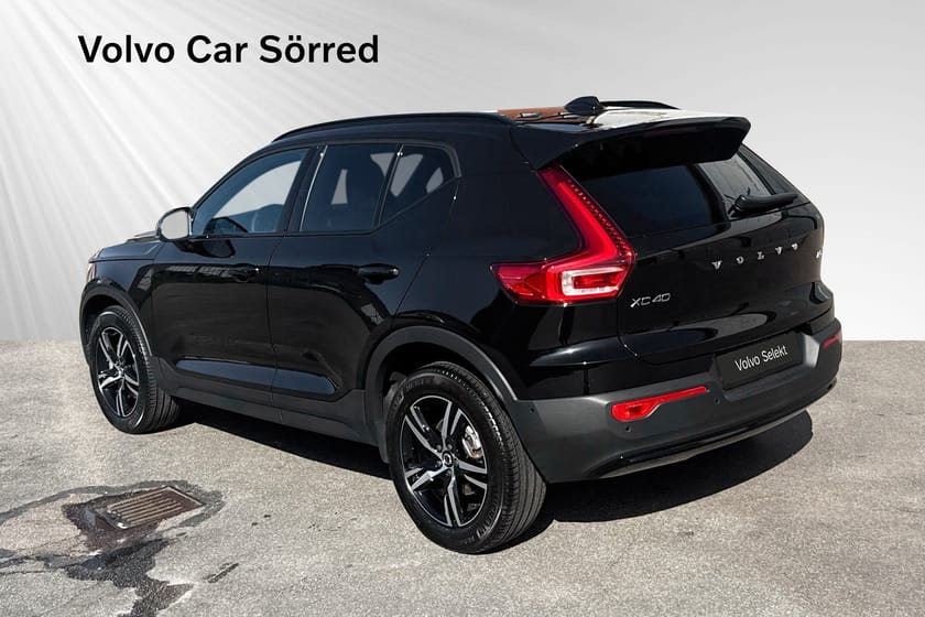 Bild 4 av Volvo XC40 B3 FWD Bensin Plus Dark