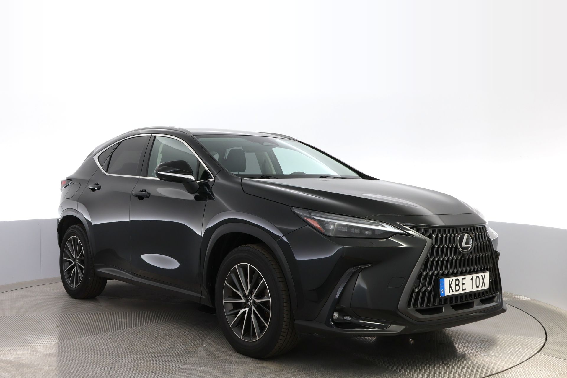 Lexus NX 450h+ E-CVT 309hk Executive 2023, kuva 6/10