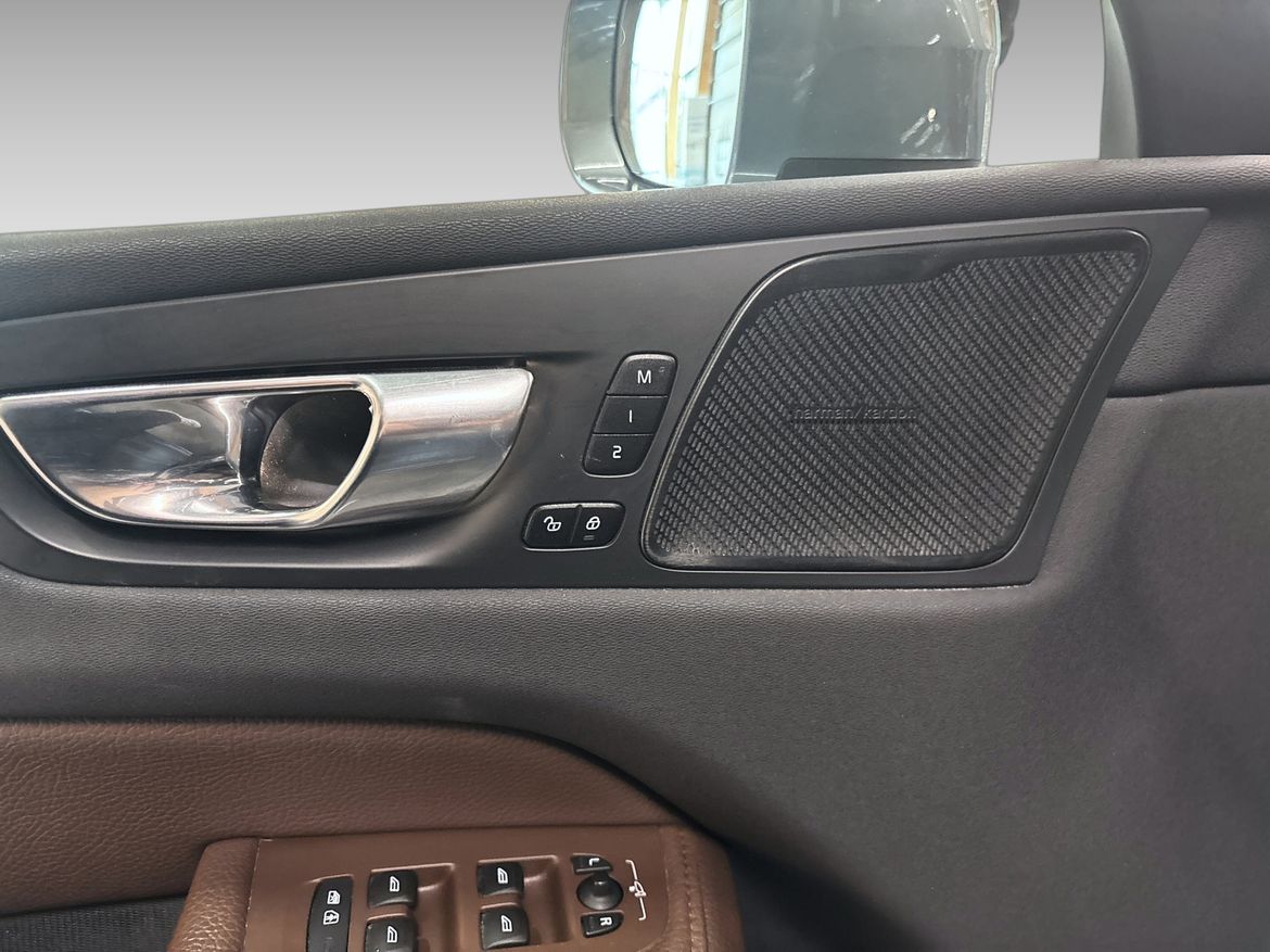Volvo XC60 Recharge T6 AWD Geartronic, 341hp, 2021