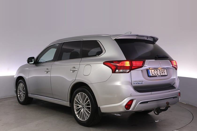 Bild 4 av Mitsubishi Outlander PHEV AWD Business X Läder 360 Drag