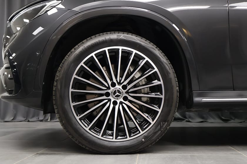 Bild 5 av Mercedes-Benz GLC 300 e 4MATIC AMG Advanced Plus Burmester Drag LED MOMS