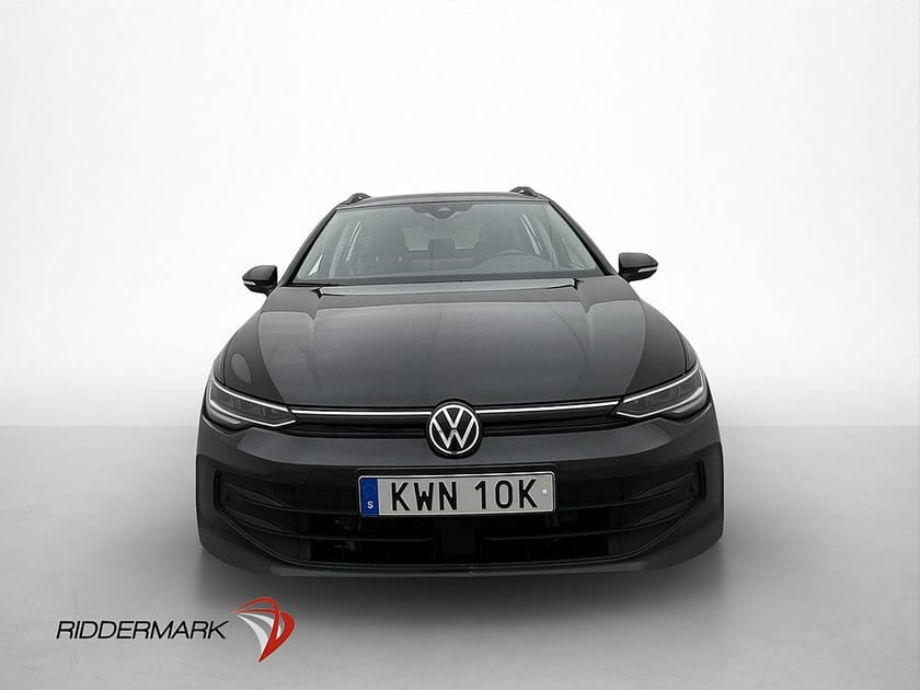 Bild 2 av Volkswagen Golf Sportscombi 1.5 eTSI 150hk Kamera Drag