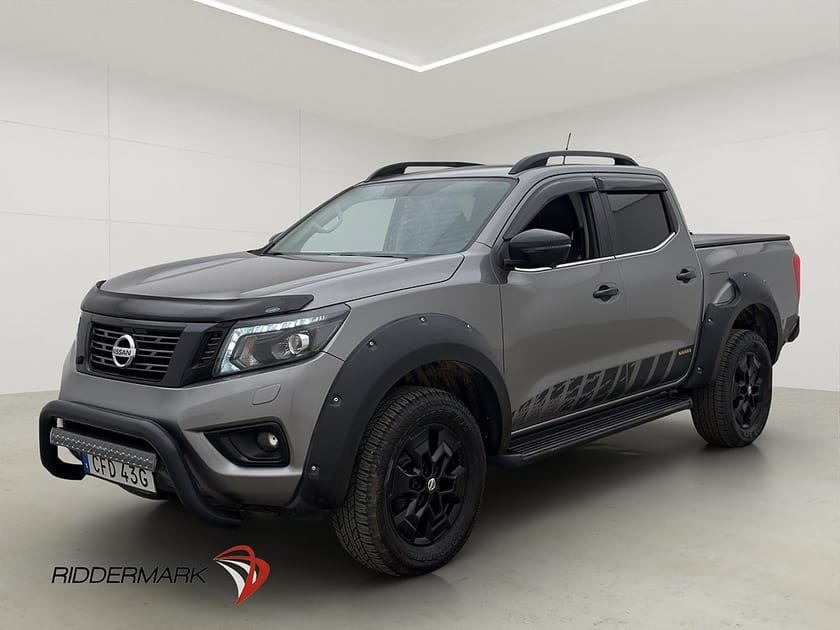 Bild 3 av Nissan Navara Dubbelhytt N-Guard 4WD Taklucka Drag Skinn CARPLAY MOMS
