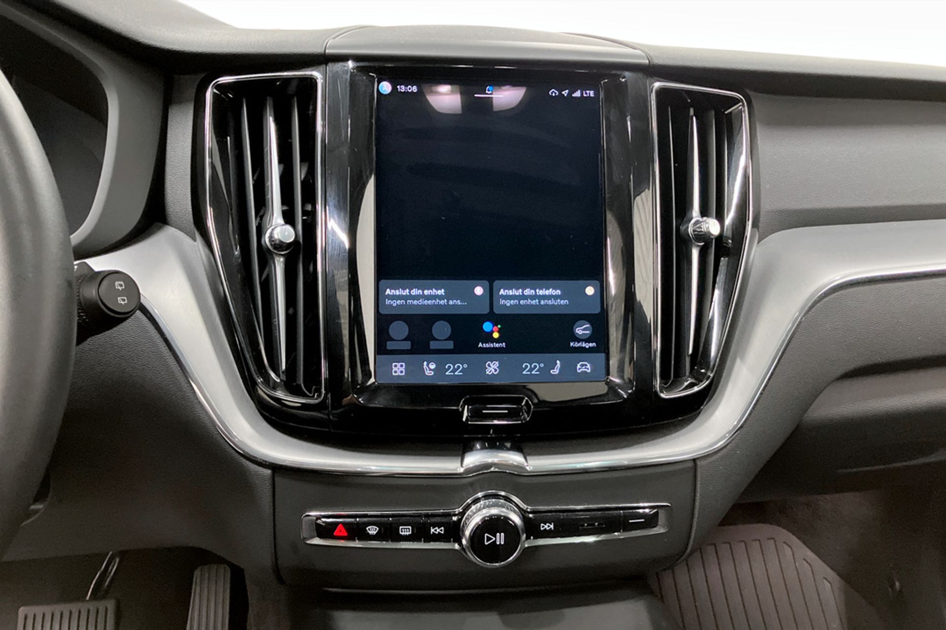 Volvo XC60 T6 Plug-In Hybrid AWD 2025, bild 7/10