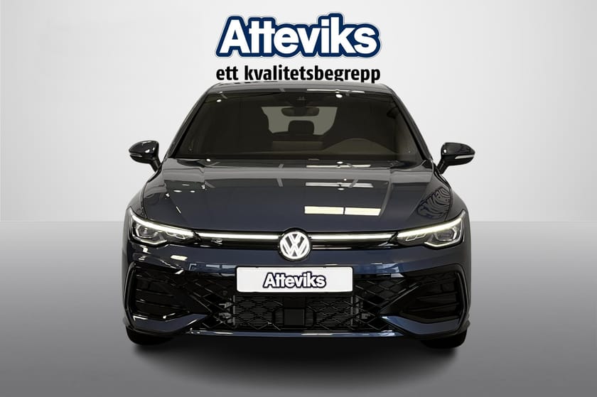 Bild 2 av Volkswagen Golf R-Line eTSI 150hk DSG